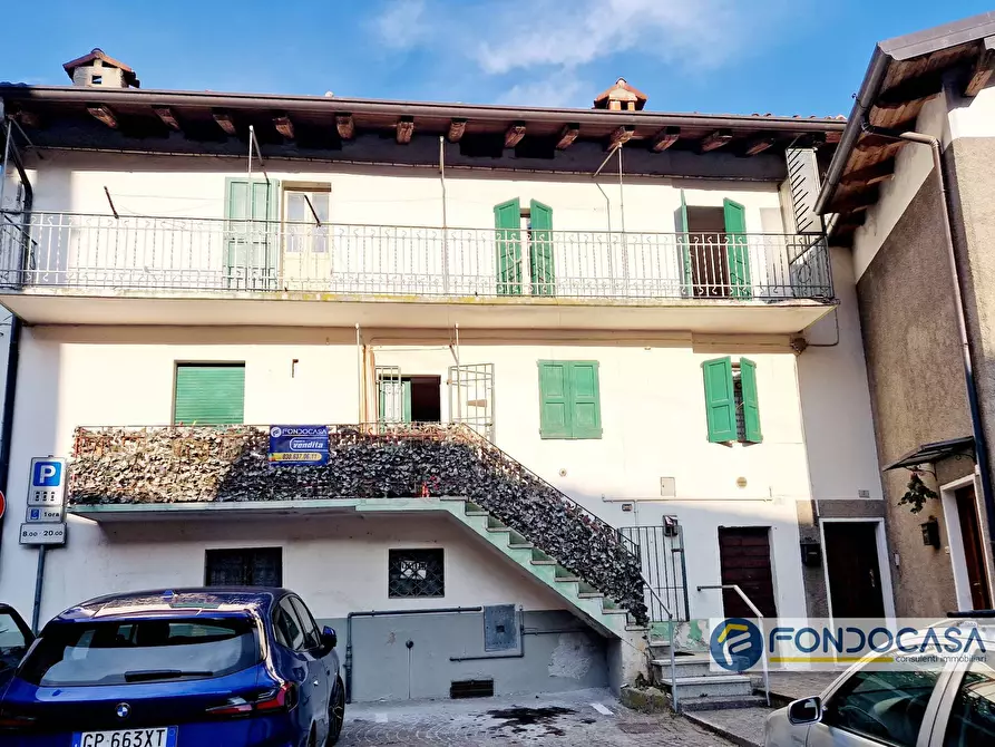 Immagine 2 di Appartamento in vendita  in Piazza Mondaro a Pezzaze