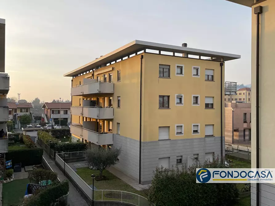 Immagine 1 di Appartamento in vendita  in via nicolai a Adrara San Martino