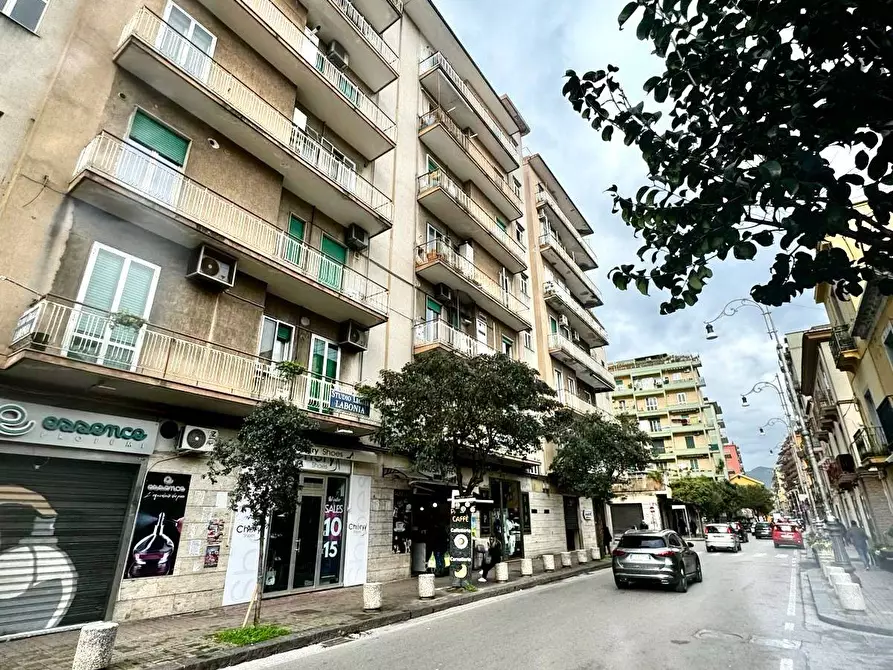 Immagine 1 di Appartamento in vendita  in Via Gaeta 7 a Salerno