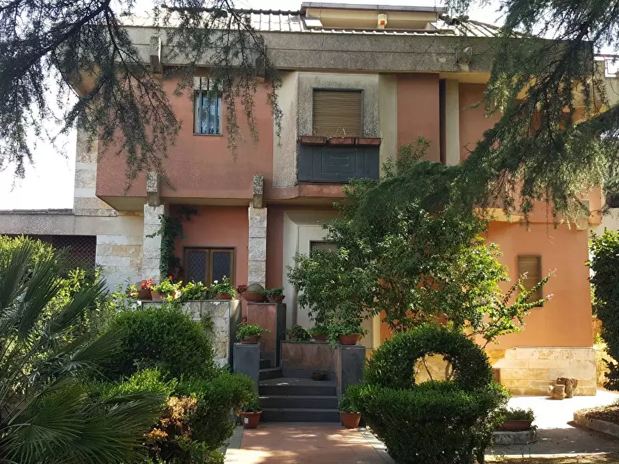 Immagine 1 di Villa in vendita  in Via Cinque Cercole 9 a Marano Di Napoli