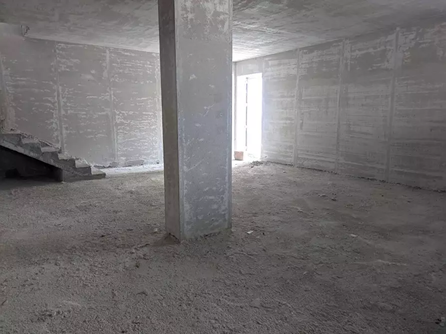 Immagine 22 di Villa in vendita  a Brusciano