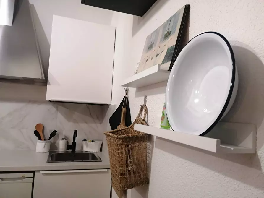 Immagine 9 di Appartamento in affitto  in BAVA 45 a Torino