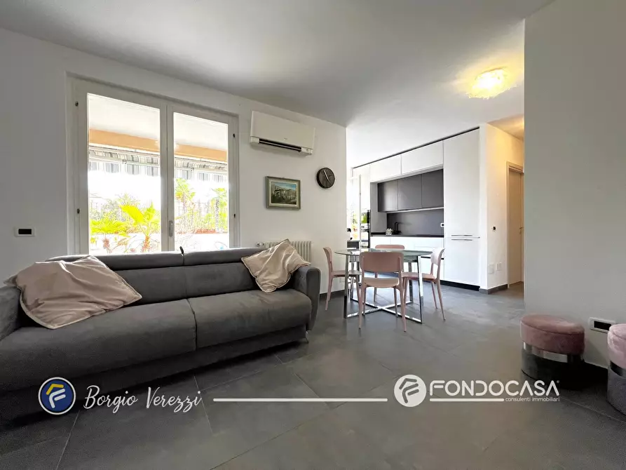 Immagine 5 di Appartamento in vendita  in Via IV Novembre a Borgio Verezzi