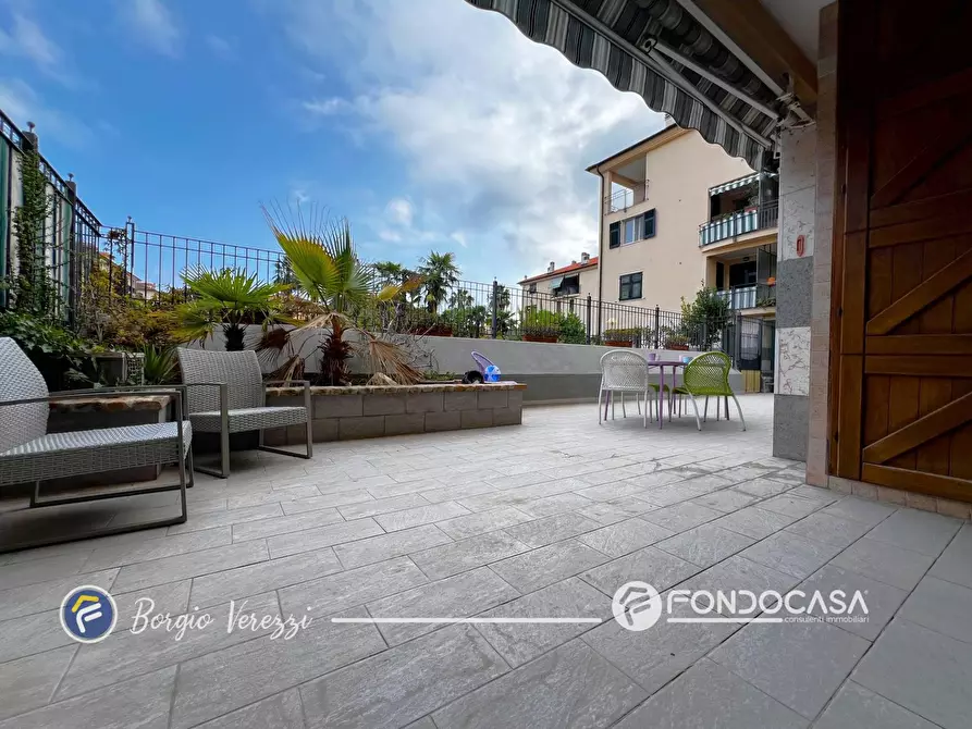 Immagine 15 di Appartamento in vendita  in Via IV Novembre a Borgio Verezzi