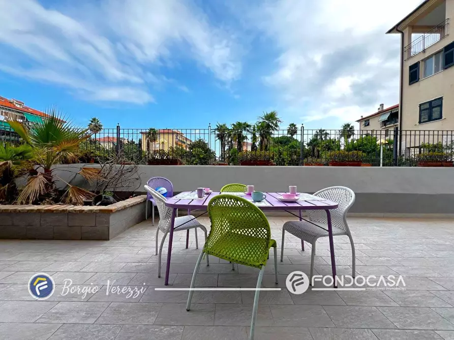 Immagine 2 di Appartamento in vendita  in Via IV Novembre a Borgio Verezzi