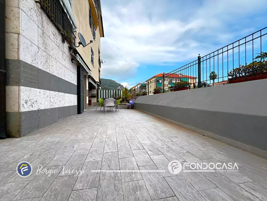 Immagine 20 di Appartamento in vendita  in Via IV Novembre a Borgio Verezzi