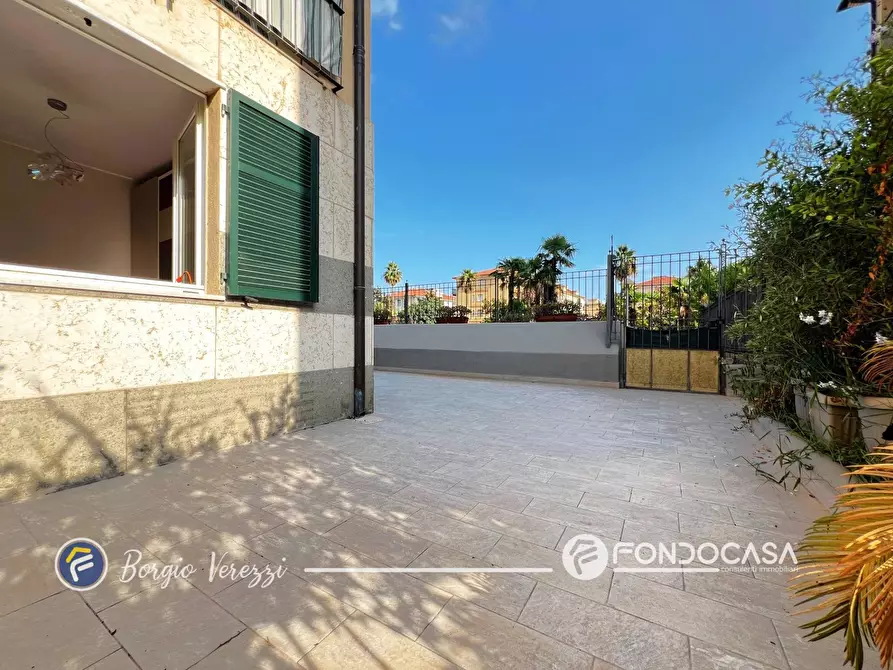 Immagine 36 di Appartamento in vendita  in Via IV Novembre a Borgio Verezzi