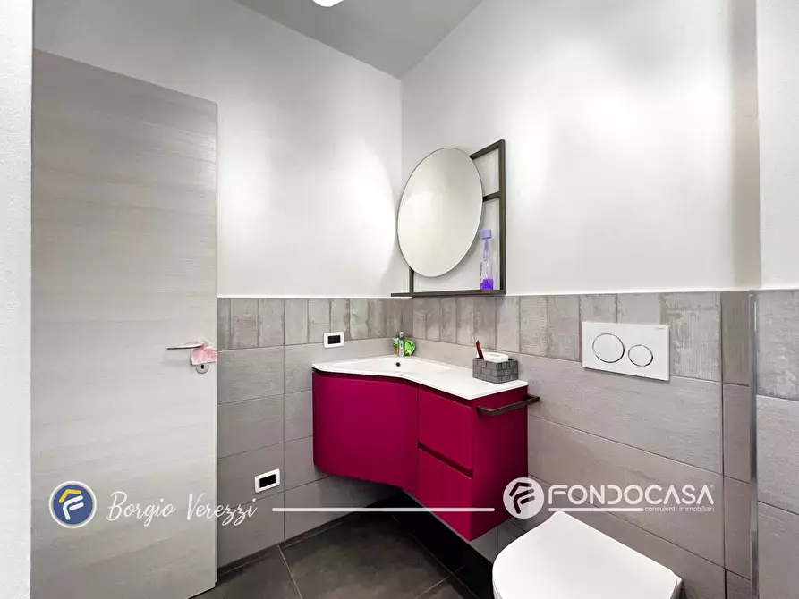 Immagine 40 di Appartamento in vendita  in Via IV Novembre a Borgio Verezzi