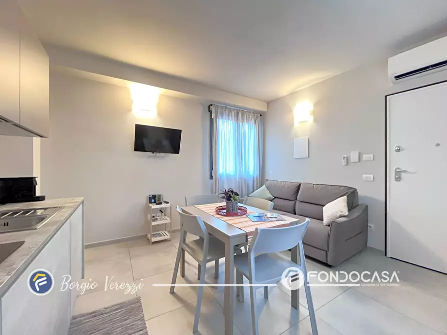 Immagine 5 di Appartamento in vendita  in Piazza Marconi a Borgio Verezzi