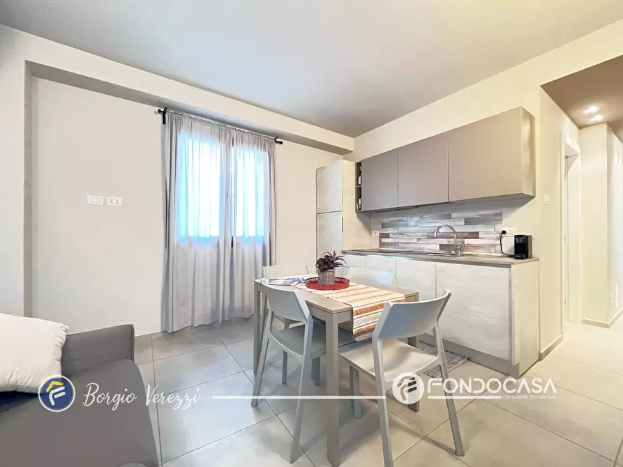 Immagine 3 di Appartamento in vendita  in Piazza Marconi a Borgio Verezzi