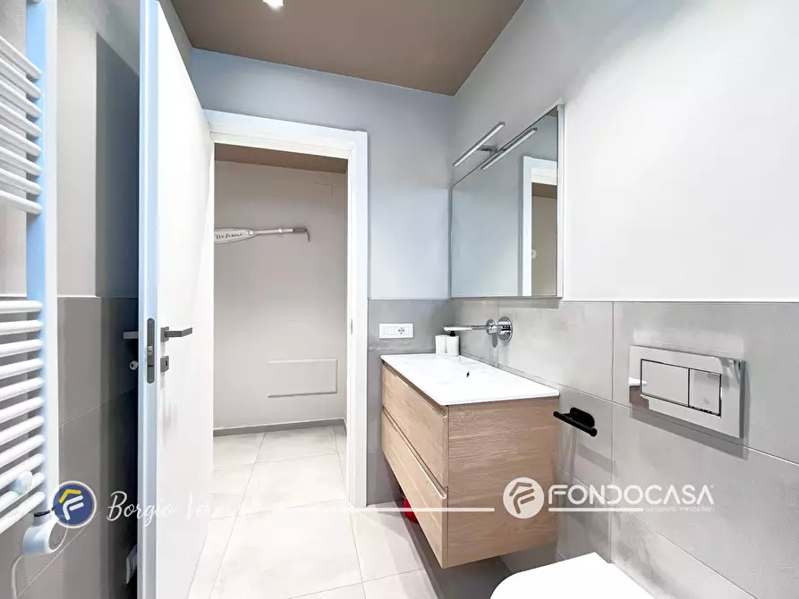 Immagine 16 di Appartamento in vendita  in Piazza Marconi a Borgio Verezzi