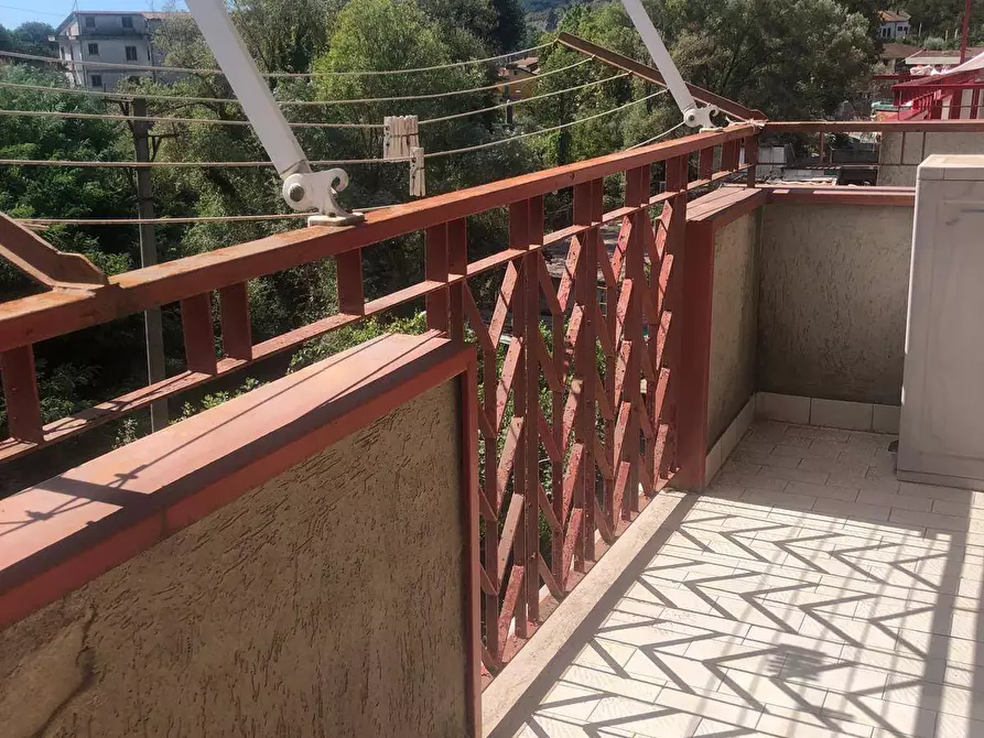 Immagine 6 di Appartamento in vendita  in via tommaso san  severino 53 a Baronissi