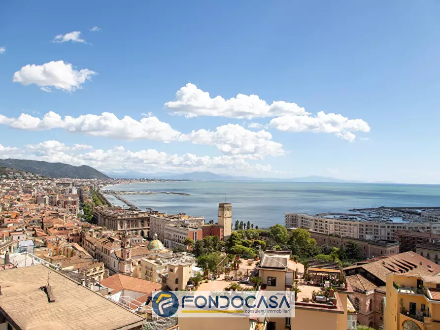 Immagine 3 di Appartamento in vendita  in Via Spinosa 12 a Salerno