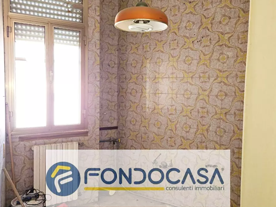 Immagine 32 di Palazzo in vendita  in Via Taranto 8 a Campi Salentina