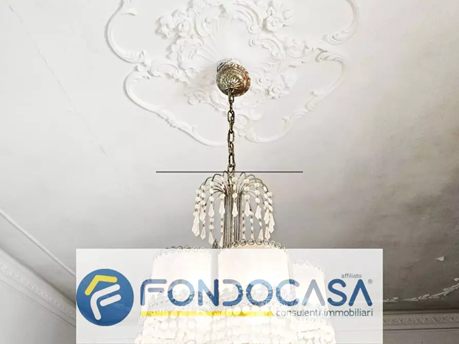 Immagine 39 di Palazzo in vendita  in Via Taranto 8 a Campi Salentina