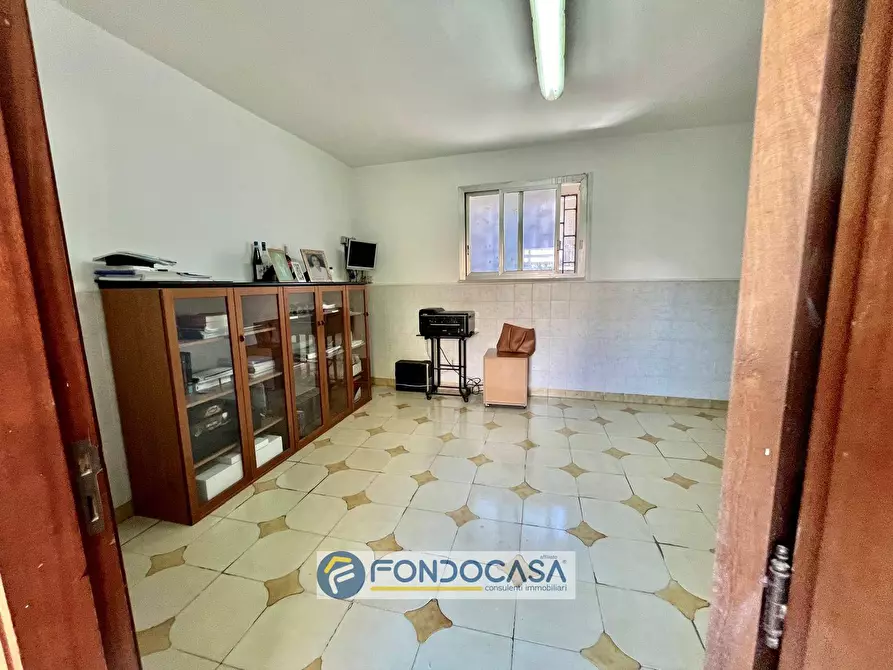 Immagine 11 di Ufficio in affitto  in via mascagni 14 a Sant'antimo