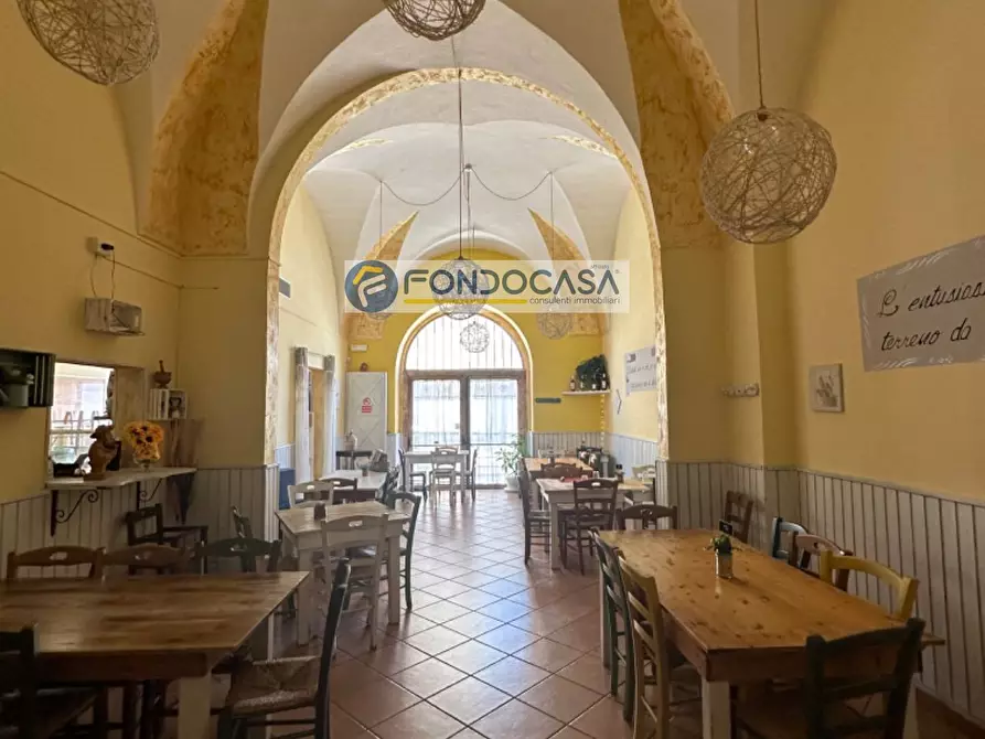 Immagine 2 di Attività commerciale in affitto  in Via Roma 34 a Campi Salentina