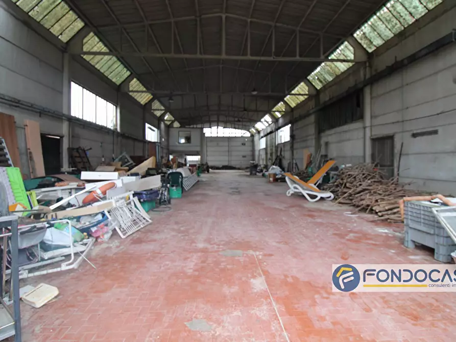 Immagine 4 di Capannone industriale in vendita  in Via Del Renaio a Buti