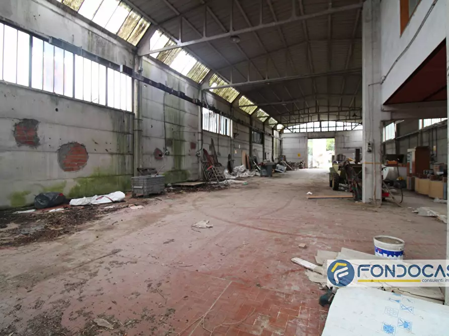 Immagine 6 di Capannone industriale in vendita  in Via Del Renaio a Buti