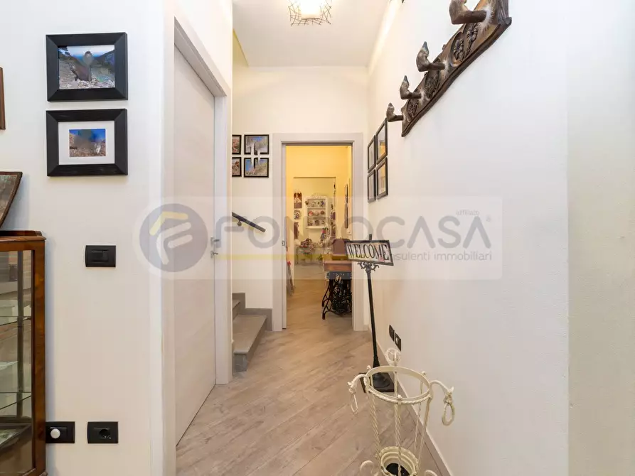 Immagine 9 di Villa in vendita  in Via Roma 47 a Mediglia