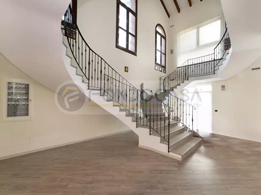 Immagine 37 di Villa in vendita  in Via Roma 47 a Mediglia