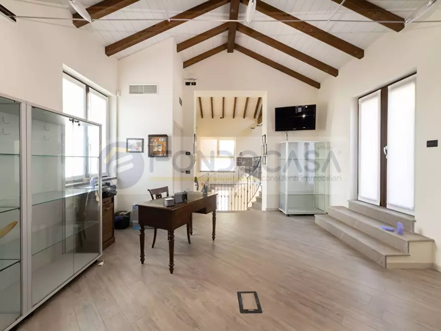 Immagine 59 di Villa in vendita  in Via Roma 47 a Mediglia