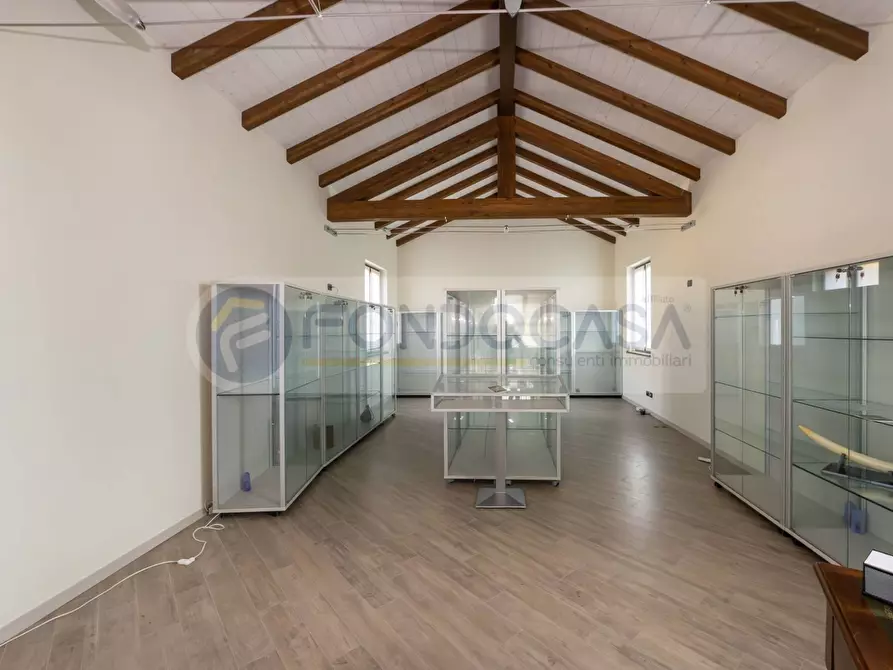 Immagine 60 di Villa in vendita  in Via Roma 47 a Mediglia