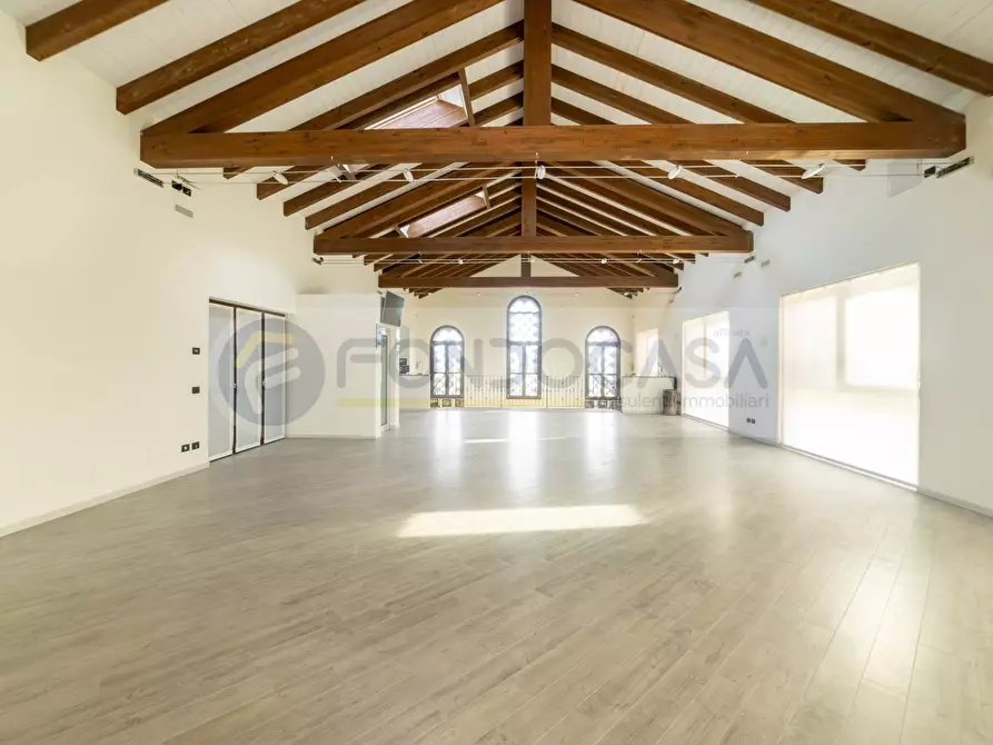 Immagine 62 di Villa in vendita  in Via Roma 47 a Mediglia