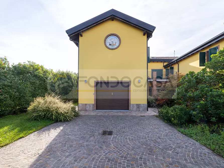 Immagine 74 di Villa in vendita  in Via Roma 47 a Mediglia