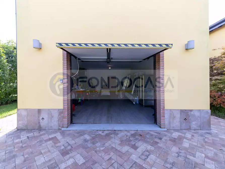 Immagine 75 di Villa in vendita  in Via Roma 47 a Mediglia