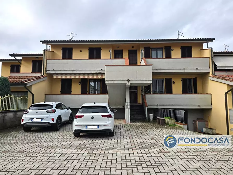 Immagine 1 di Appartamento in vendita  in via francesca a Montopoli In Val D'arno