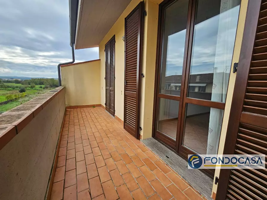 Immagine 10 di Appartamento in vendita  in via francesca a Montopoli In Val D'arno