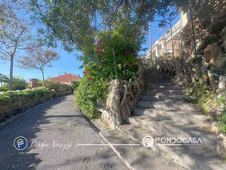 Immagine 29 di Appartamento in vendita  in Via Municipio a Borgio Verezzi