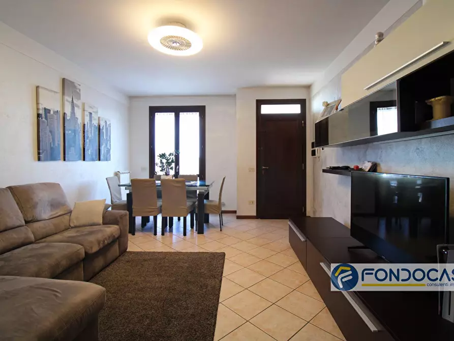 Immagine 1 di Appartamento in vendita  in Via Francesca a Montopoli In Val D'arno