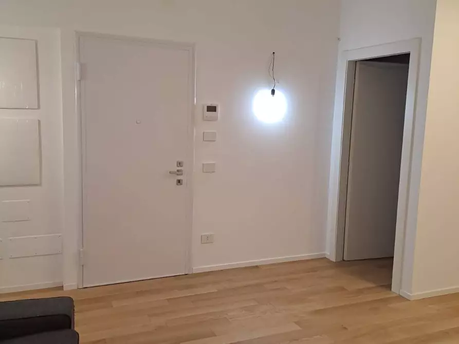 Immagine 8 di Appartamento in vendita  in Via Cenisio a Milano