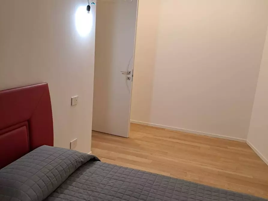 Immagine 11 di Appartamento in vendita  in Via Cenisio a Milano