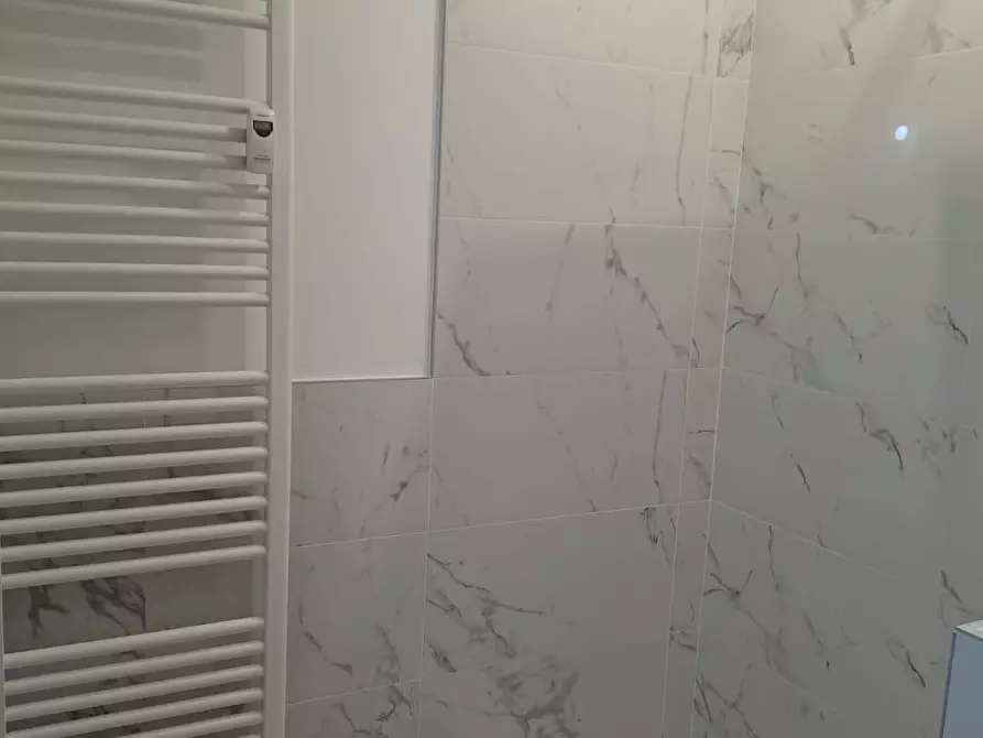 Immagine 13 di Appartamento in vendita  in Via Cenisio a Milano