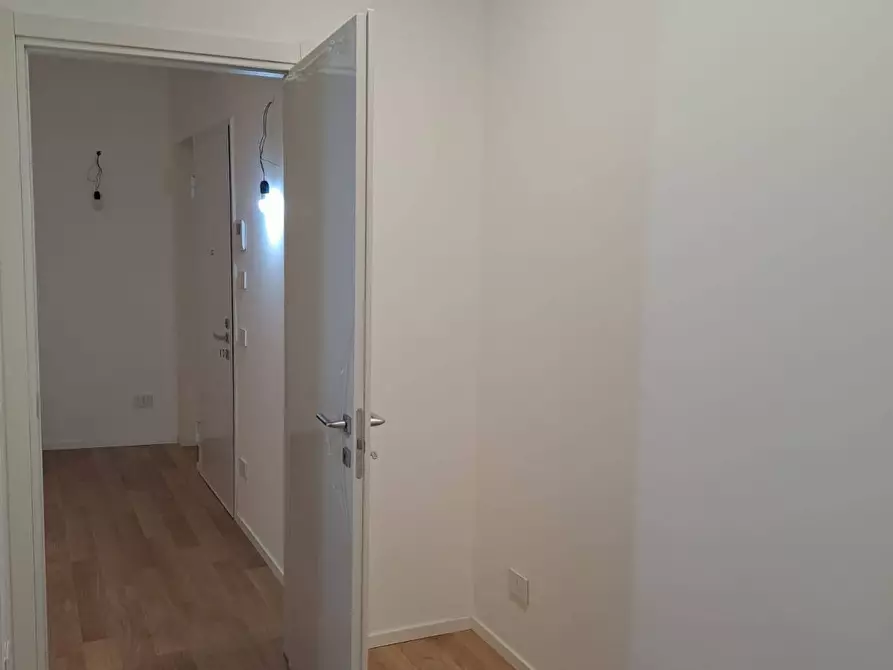 Immagine 15 di Appartamento in vendita  in Via Cenisio a Milano