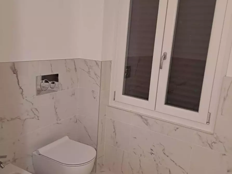 Immagine 16 di Appartamento in vendita  in Via Cenisio a Milano