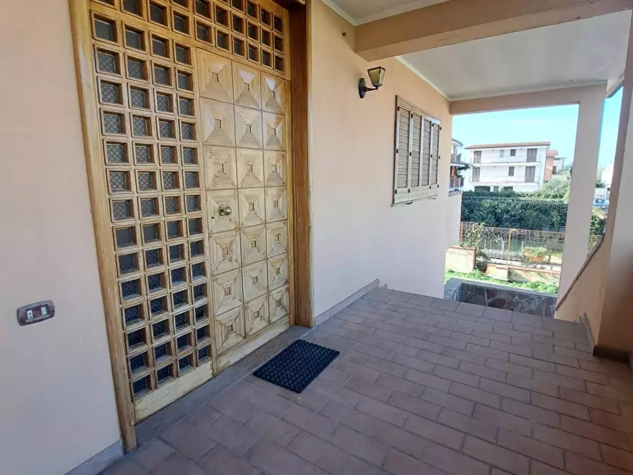 Immagine 3 di Villa in vendita  a Castello Di Cisterna