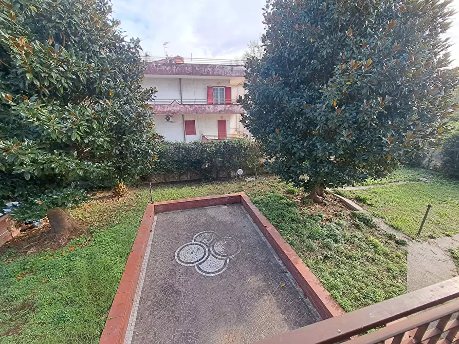 Immagine 2 di Villa in vendita  a Castello Di Cisterna