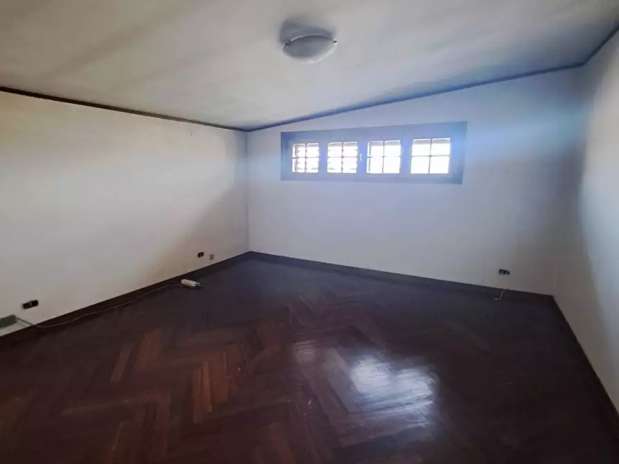 Immagine 26 di Villa in vendita  a Castello Di Cisterna