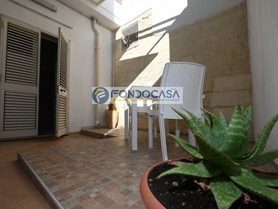 Immagine 16 di Appartamento in vendita  in Via Cavour 35 a Lizzanello