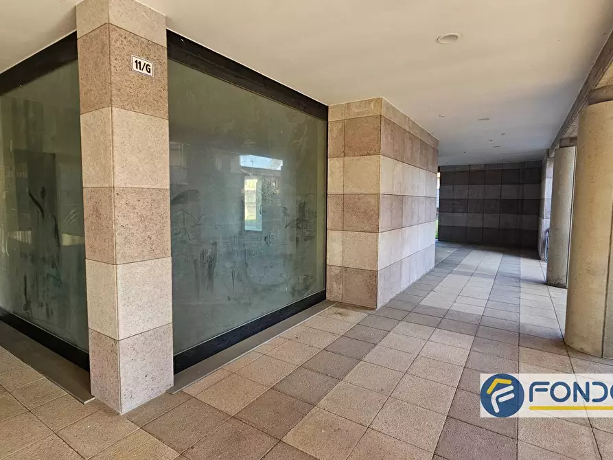 Immagine 8 di Ufficio in vendita  a Grumello Del Monte