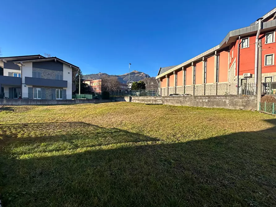 Immagine 11 di Locale commerciale in vendita  in Via Bonvicini a Clusone