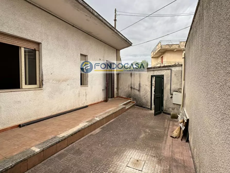 Immagine 18 di Casa indipendente in vendita  in Via Giacomo Leopardi 1 a Bagnolo Del Salento