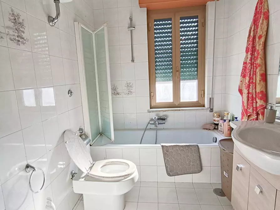 Immagine 2 di Appartamento in vendita  a Casoria