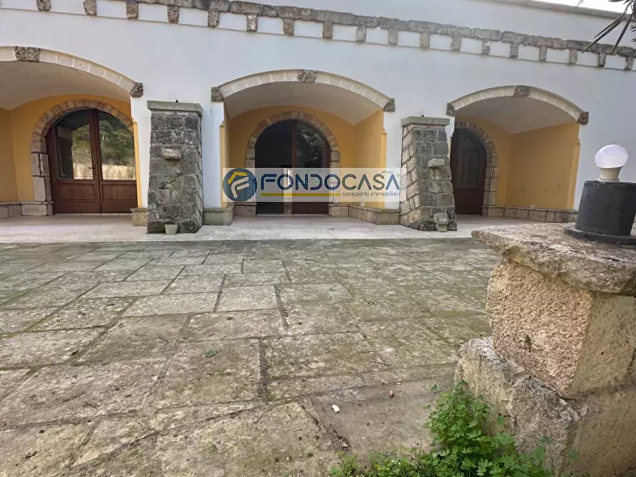 Immagine 5 di Villa in vendita  in Via Padula a Arnesano