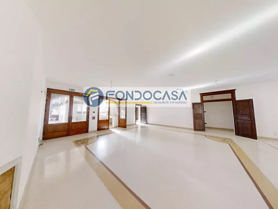 Immagine 9 di Villa in vendita  in Via Padula a Arnesano