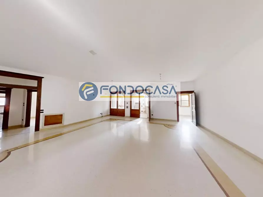 Immagine 11 di Villa in vendita  in Via Padula a Arnesano